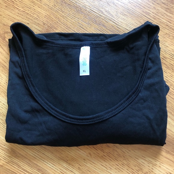 Black Lynnae T - Picture 2 of 3